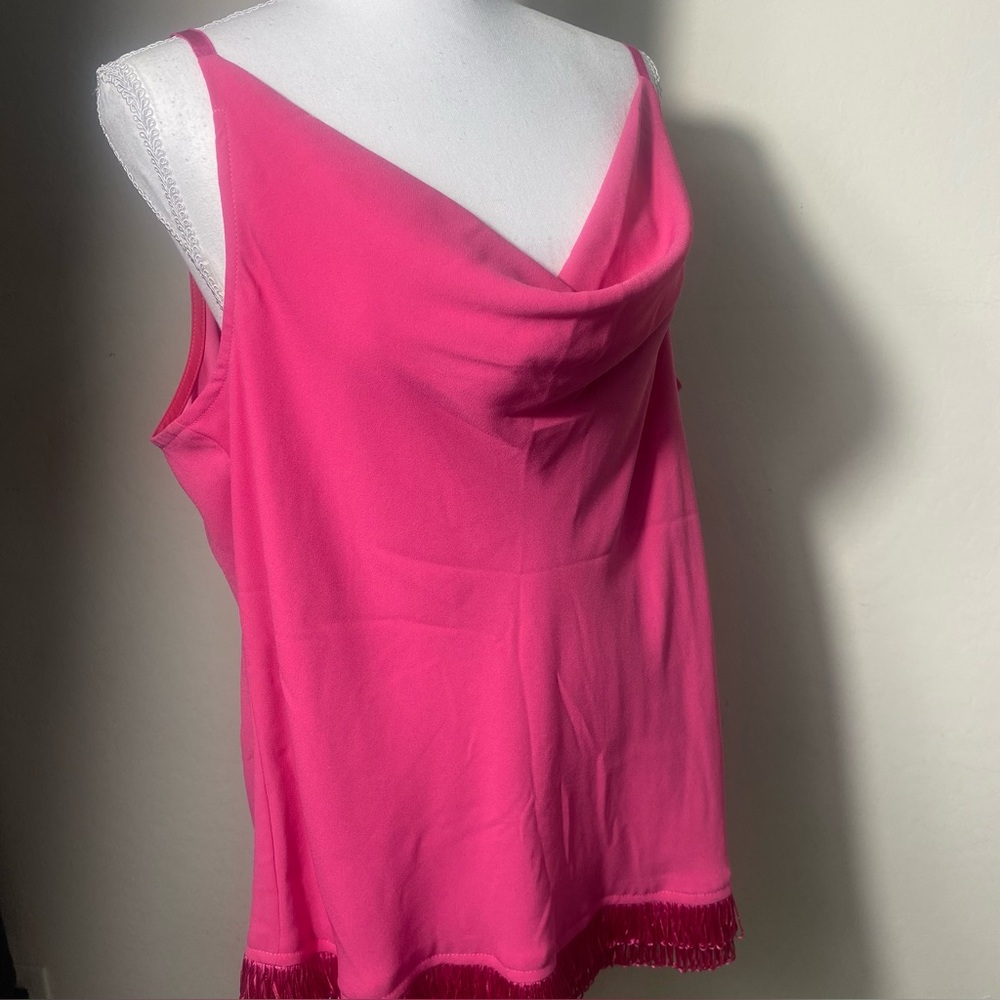 Trina Turk Buffett Vibrant Pink Top 
Size XL. NWT